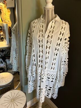 🛑 1 hour sale. Valerie Khalfon Women's White Long Sleeve Midi Size 42 EU (US 6)